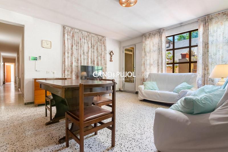 Foto d59615da-e95c-4e87-a585-4cf1862e5629. Casa con riscaldamento parcheggio in Castellbisbal