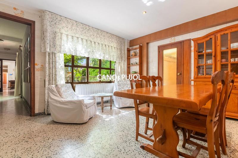 Foto fe0be98f-a883-4b4b-ae7b-082a32f3c831. Casa con riscaldamento parcheggio in Castellbisbal