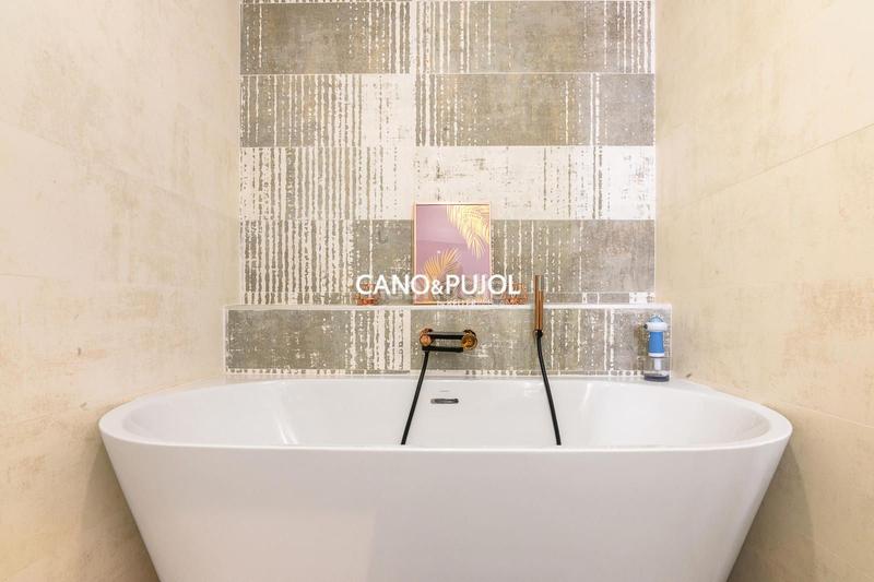 Foto 8199f04d-d54b-4c9a-9a8b-53fcb2cc9047. Maison avec chauffage parking piscine dans Roca del Vallès (La)