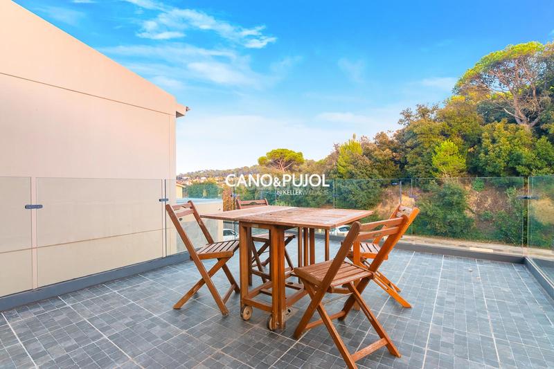 Foto 9fae776e-d537-425c-a2b6-bc8fdf2013e6. Maison avec chauffage parking piscine dans Roca del Vallès (La)