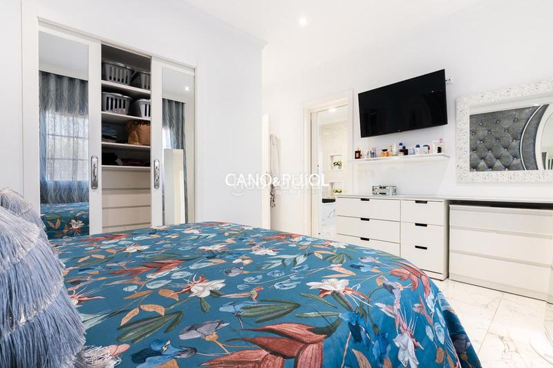 Foto 2ed7f261-651c-457f-a7d8-917be84dea47. Casa  unifamiliar con 2 viviendas en Can Parellada Terrassa