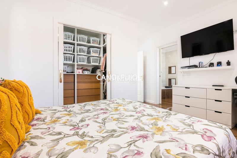 Foto 482a1f75-6421-4fa0-8e8b-7c75bc1978fe. Casa  unifamiliar con 2 viviendas en Can Parellada Terrassa