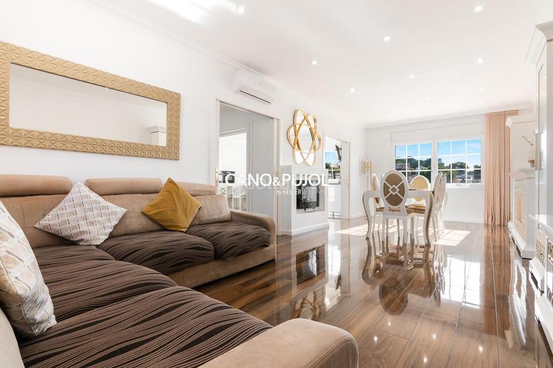 Foto 7def6008-0419-452d-b816-de928ccc39e4. Casa  unifamiliar con 2 viviendas en Can Parellada Terrassa