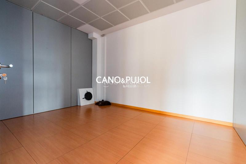 Foto 85e575dc-3ec0-47ae-b2f1-6ca3d9336954. Alquiler oficina  250m2 en Roquetes-Can Magí Sant Cugat del Vallès