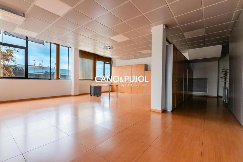 Foto 5b29df5f-5ab8-4f07-bcf3-5c7975135e8f. Rent office space with heating parking in Roquetes-Can Magí Sant Cugat del Vallès