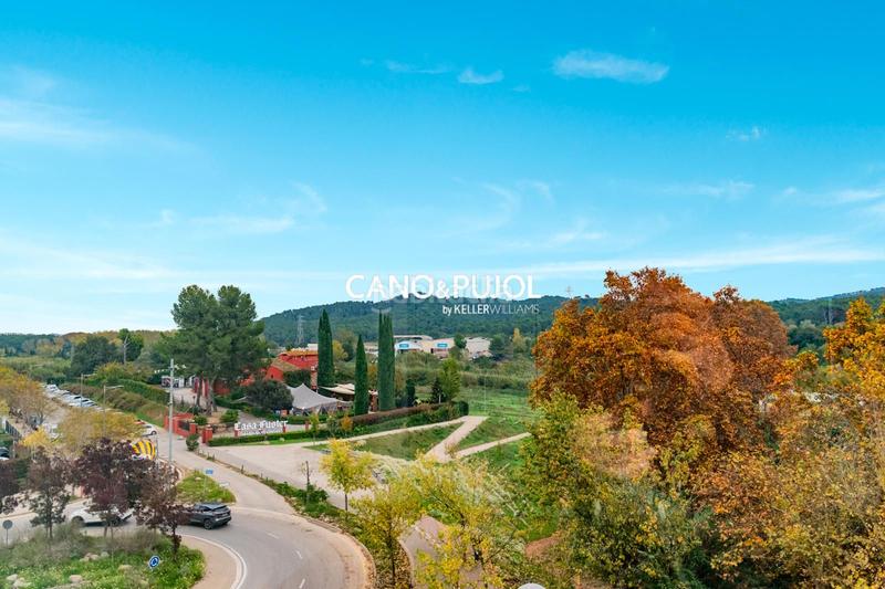 Foto bc0f1763-1826-4173-b0bb-0d7b46a7569e. Rent office space with heating parking in Roquetes-Can Magí Sant Cugat del Vallès