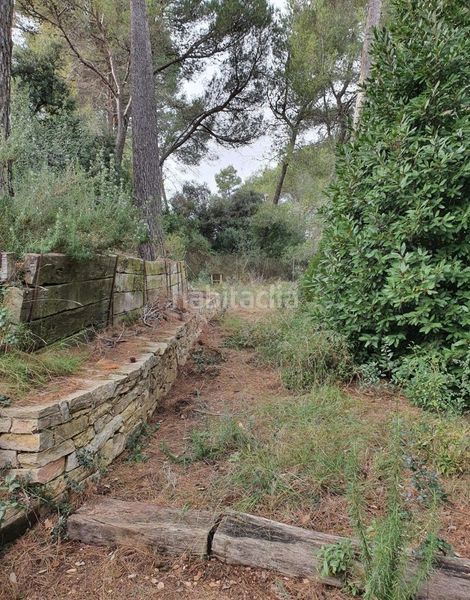 Foto fb35df83-3800-40b9-8ef4-f1c2fc428027. Casa amb piscina a Corbera de Llobregat