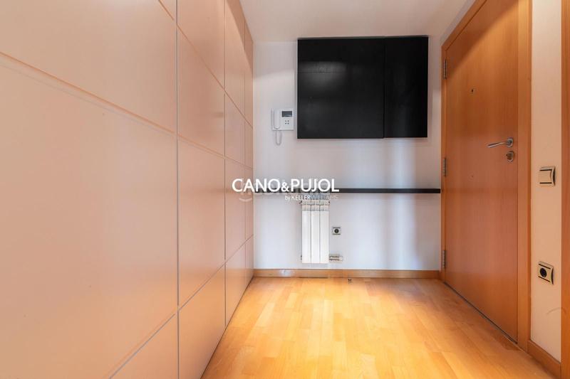 Foto c89d865d-edc6-4c72-a79e-5a9da42f7173. Miete etagenwohnung mit heizung parking pool in Barri del Centre Terrassa