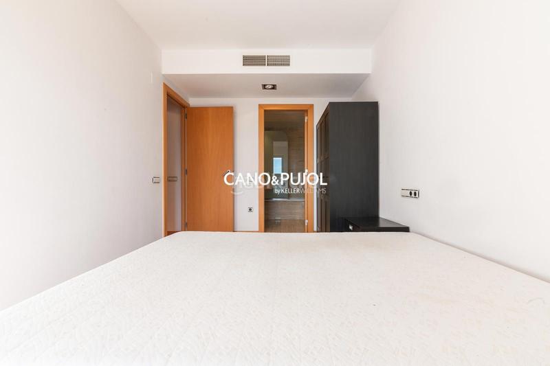 Foto 2dfb3b6f-be1f-4986-b7f1-ab200acbd15d. Rent flat with heating parking pool in Barri del Centre Terrassa