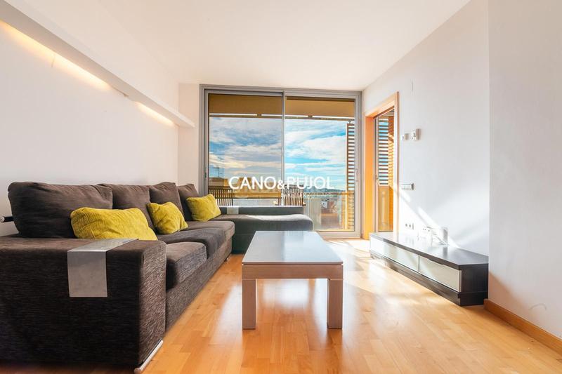 Foto 4ab2f5f5-3c46-4bb0-8bad-d56751fa2605. Rent flat with heating parking pool in Barri del Centre Terrassa