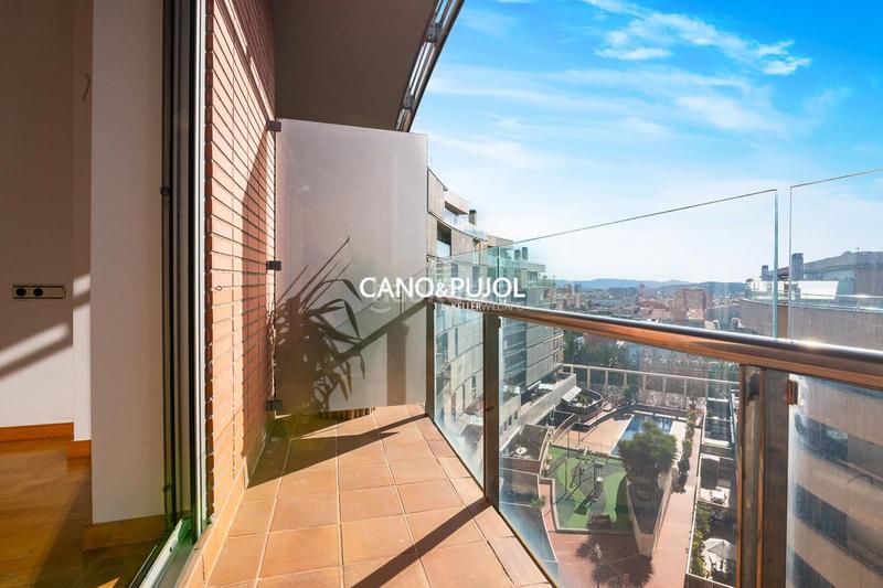 Foto 7a277f18-f19d-4632-a9ec-4fd31b62d4e2. Rent flat with heating parking pool in Barri del Centre Terrassa