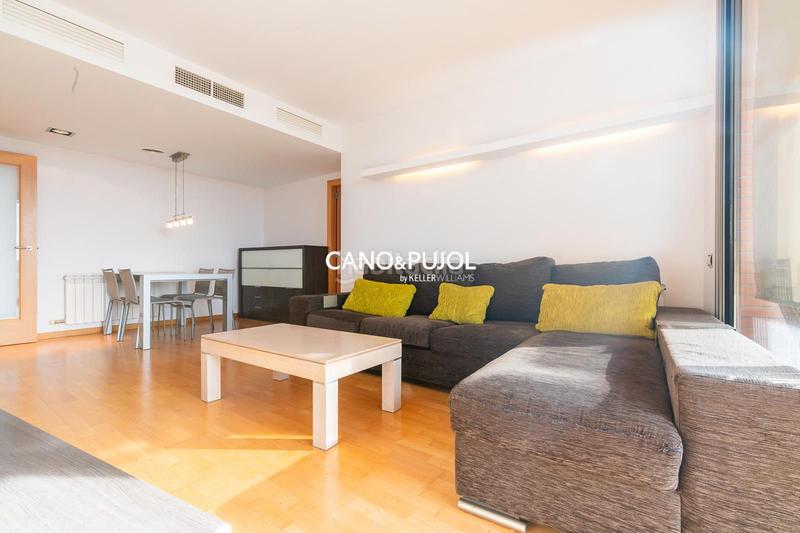 Foto 8c178b24-c99d-4ee8-8a3c-c6e23689b30e. Rent flat with heating parking pool in Barri del Centre Terrassa