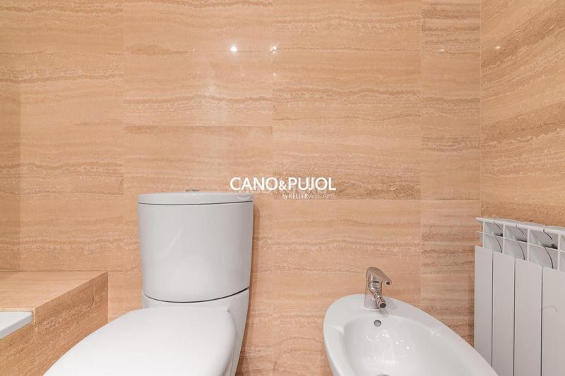 Foto b6096c5e-1f40-45c9-9774-a6743742ec06. Rent flat with heating parking pool in Barri del Centre Terrassa