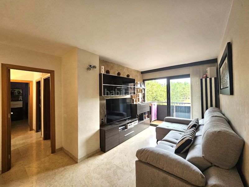 Foto a4e5d345-51bd-4dcf-a6c4-0a802a90401f. Pis amb calefacció aparcament a Llagosta (La)