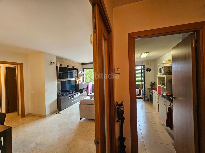 Foto e9f324cb-4820-41ea-b175-e99e7a008354. Pis amb calefacció aparcament a Llagosta (La)