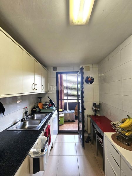 Foto ed531e59-d2de-4327-8d6b-5ea2e2ef3095. Pis amb calefacció aparcament a Llagosta (La)