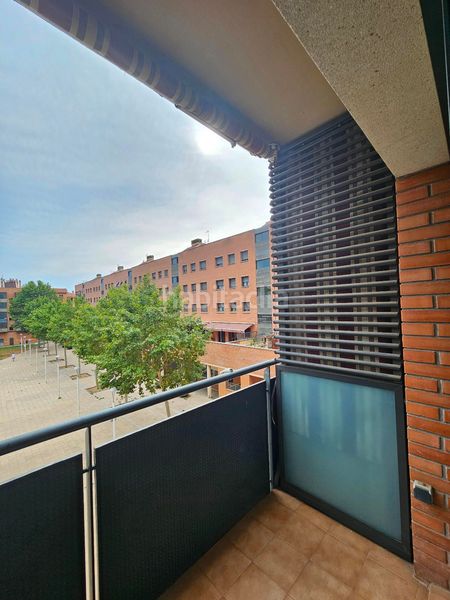 Foto f23da697-495a-4341-9555-7711b88d11f8. Pis amb calefacció aparcament a Llagosta (La)