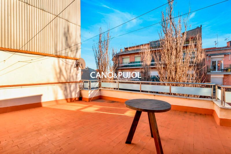 Foto 58aa5197-7b7a-45f6-809a-0a2a4fbad8ed. Casa amb calefacció a Ca n'Anglada Terrassa