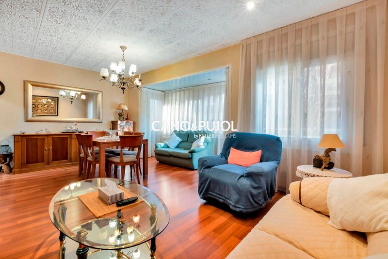 Foto 8a852fea-27f6-4937-9738-3ab208962812. Casa amb calefacció a Ca n'Anglada Terrassa