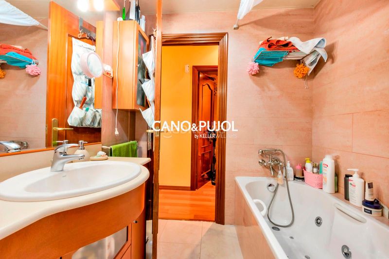 Foto b00b5d83-ee91-4ab0-8bc8-4ca1942073fa. Casa amb calefacció a Ca n'Anglada Terrassa