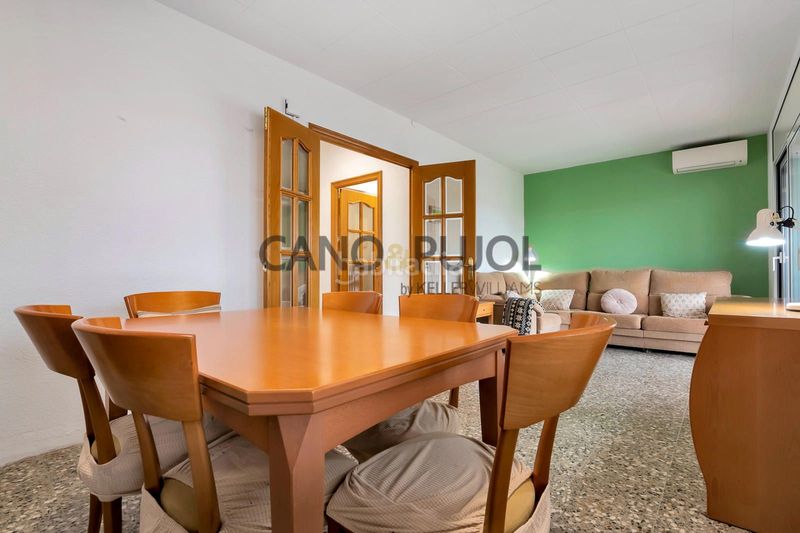 Foto 1d01ce55-6055-42ba-85fa-57d8f273cf56. Casa amb calefacció aparcament a La Serreta Rubí