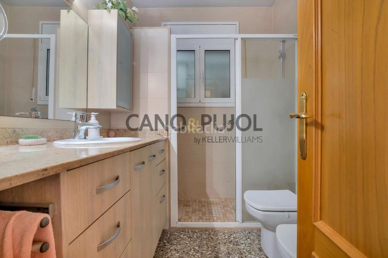Foto 485baec7-ffeb-4763-bead-2b54cc73e334. Casa amb calefacció aparcament a La Serreta Rubí