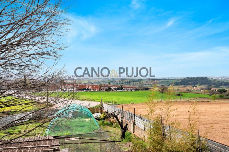 Foto 6121d23e-9754-4f1d-98da-555676820c96. Casa amb calefacció aparcament a La Serreta Rubí