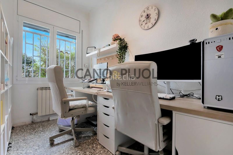Foto 8e2f822b-5004-4e9e-ad6d-6070038d0802. Casa amb calefacció aparcament a La Serreta Rubí