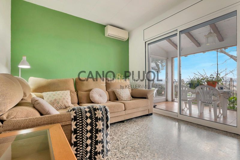 Foto c974cc70-e33f-49f3-8ed0-b81d3391be2d. Casa amb calefacció aparcament a La Serreta Rubí