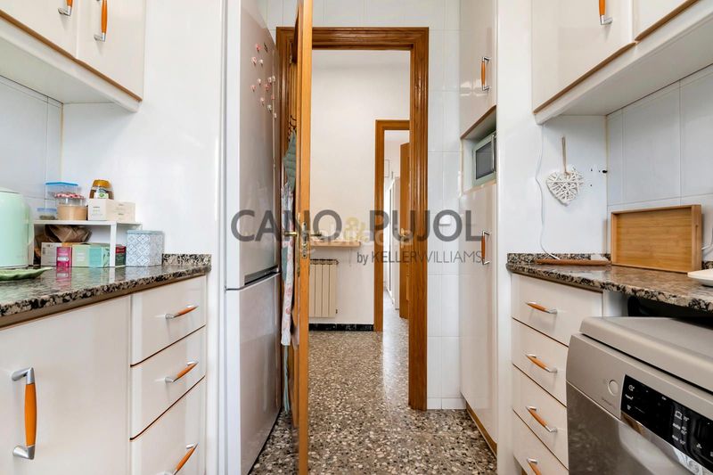 Foto d7528aed-5e76-41d8-be6c-214c707a00d6. Casa amb calefacció aparcament a La Serreta Rubí