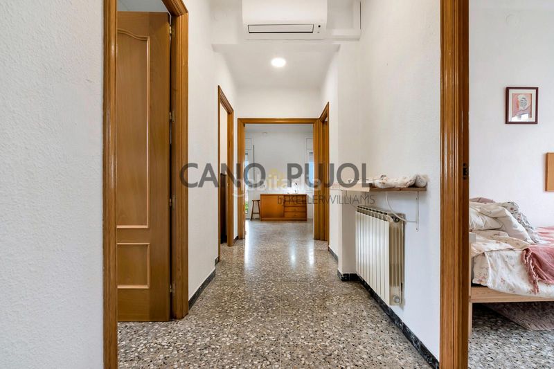 Foto e95ae333-695a-4874-9e9a-0218f3d55ea4. Casa amb calefacció aparcament a La Serreta Rubí