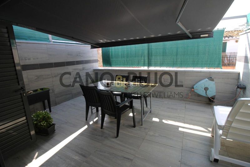 Foto d3720298-b142-47e4-a339-8cb013991bd4. Casa amb calefacció aparcament a Centre Badalona