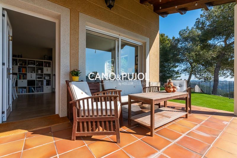 Foto 0cb4d27a-6185-4af8-b7ae-0fa6112b6229. Casa amb calefacció aparcament a Corbera de Llobregat