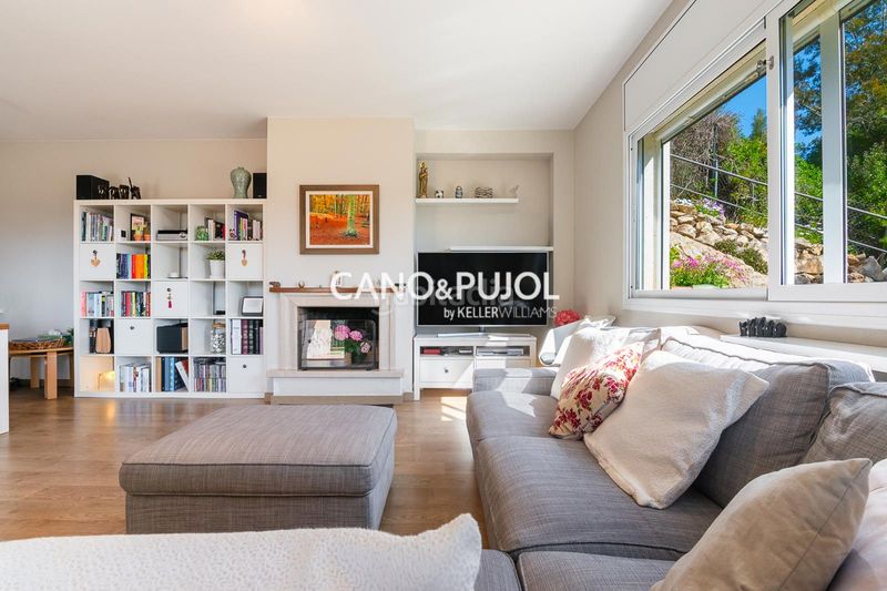 Foto 13c43bd1-068c-4cd4-83b9-0e899e1b506b. Casa amb calefacció aparcament a Corbera de Llobregat