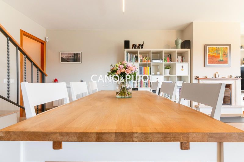 Foto 513734ab-7834-4d87-8a2e-85b67966cd57. Casa amb calefacció aparcament a Corbera de Llobregat