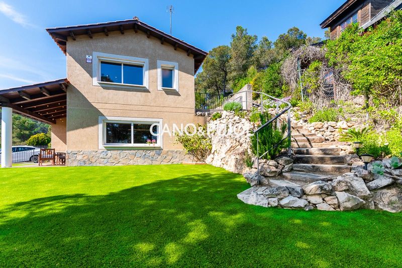 Foto 6d4af236-56f9-4b60-b0cd-5733b8afa58f. Casa amb calefacció aparcament a Corbera de Llobregat