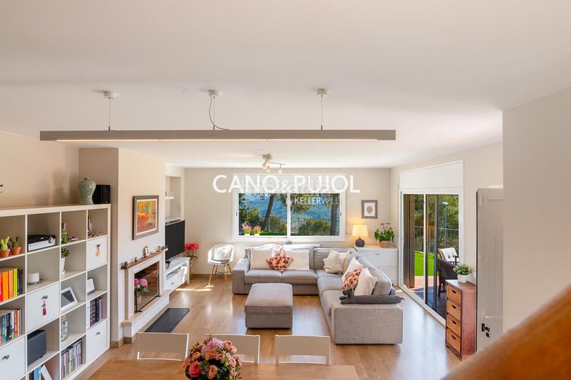 Foto 75b18b80-5500-4ddd-a9da-a87773f90038. Casa amb calefacció aparcament a Corbera de Llobregat