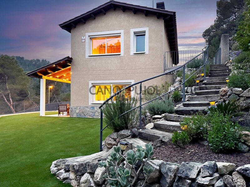 Foto 7a1e0fd9-b9f5-40a1-ae69-a3f62bdf5868. Casa amb calefacció aparcament a Corbera de Llobregat