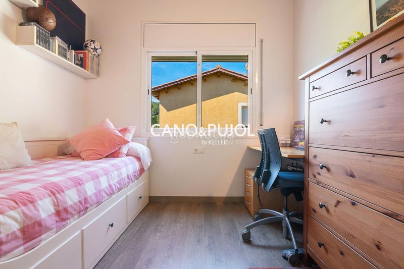 Foto 8212fdce-160d-4867-a9ba-f686862e7607. Casa amb calefacció aparcament a Corbera de Llobregat