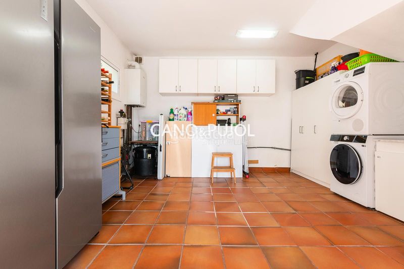 Foto bb9d4e56-f21f-4d33-829c-c336e4eeb1aa. Casa amb calefacció aparcament a Corbera de Llobregat