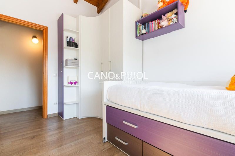 Foto c3e4fc40-f774-4833-8a15-f7efd5f9cf76. Casa amb calefacció aparcament a Corbera de Llobregat