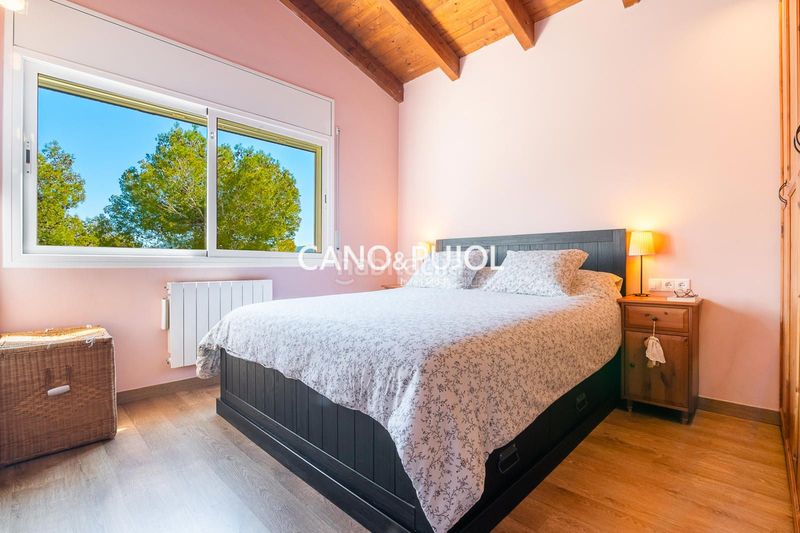 Foto cd5af2c1-2691-41bb-b2c6-5195f0a164fd. Casa amb calefacció aparcament a Corbera de Llobregat