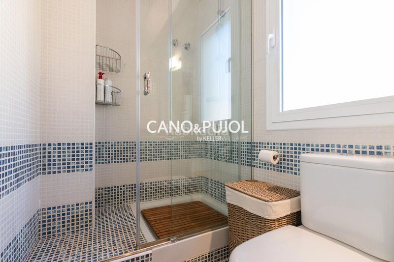 Foto d9b1b5b1-2cb8-4946-a772-8cb873938590. Casa amb calefacció aparcament a Corbera de Llobregat