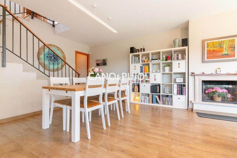 Foto de4238c8-8285-499e-906a-0d0df7cf89b0. Casa amb calefacció aparcament a Corbera de Llobregat