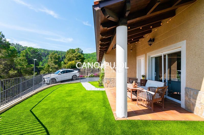 Foto e2c76974-96ed-42f7-9b7a-b8ebff00ed7d. Casa amb calefacció aparcament a Corbera de Llobregat