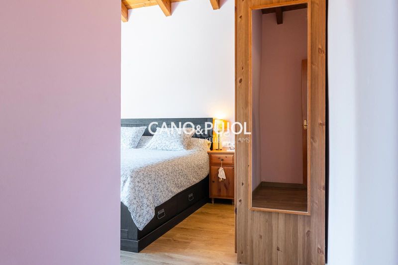 Foto f13584df-ca5a-44e0-b082-22f77349a1cf. Casa amb calefacció aparcament a Corbera de Llobregat