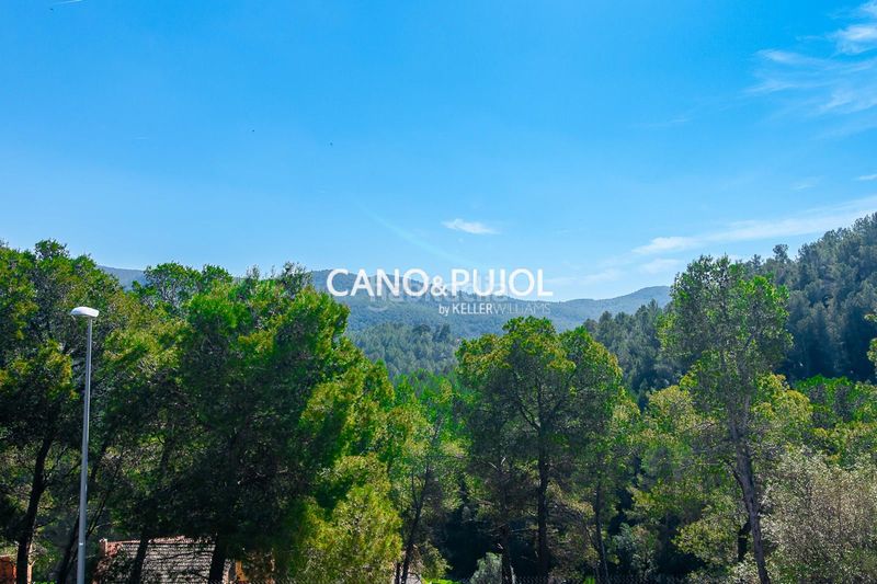 Foto f8a09537-be63-4bc4-9ba0-4cee6a75dec8. Casa amb calefacció aparcament a Corbera de Llobregat