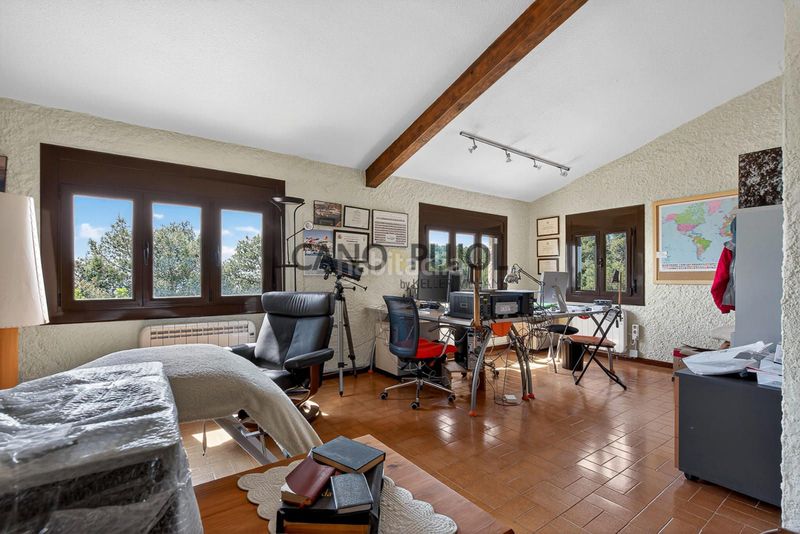 Foto 3fe07c4a-f234-41b2-8db4-fde73fea21d4. Casa amb calefacció piscina a Corbera de Llobregat