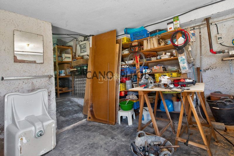 Foto 422e3171-85c0-42f3-a225-e4e3b4682f28. Casa amb calefacció piscina a Corbera de Llobregat