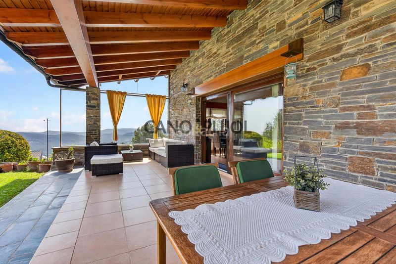 Foto 4bed9e56-db25-450d-a5ab-d0e19d2c21cb. Casa amb calefacció piscina a Corbera de Llobregat